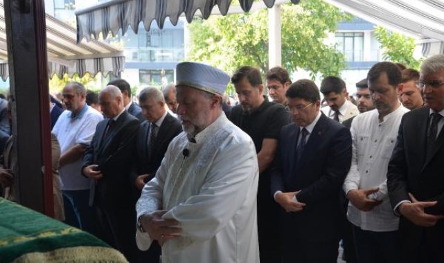 Bakan Tunç, cenaze törenine katıldı