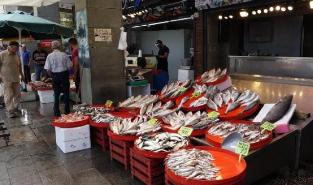 Balık avı başladı, istavritin fiyatı yarıya düştü
