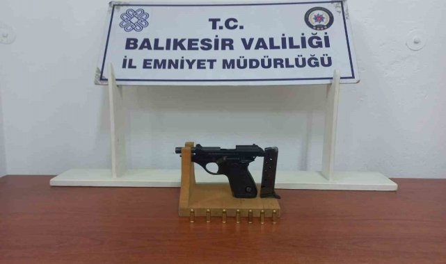 Balıkesir'de 14 aranan şahıs yakalandı