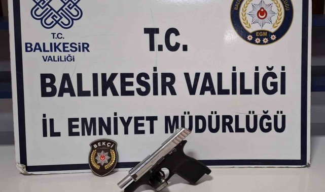 Balıkesir'de 22 aranan şahıs yakalandı