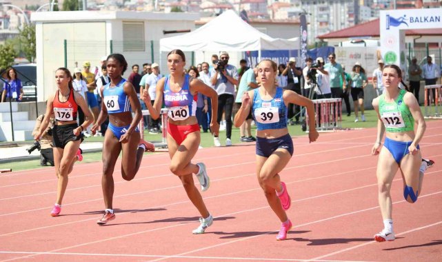 Balkan U18 Atletizm Şampiyonası Sivas'ta başladı