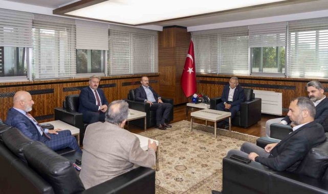 Başkan Büyükkılıç'tan başkanlarla istişare toplantısı
