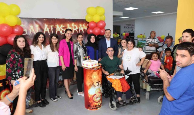 Bedensel Engelli Levent'e doğum günü sürprizi