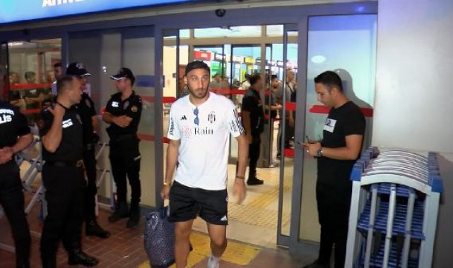 Beşiktaş kafilesi Adana'ya geldi