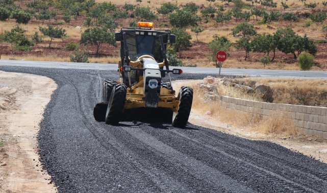 Bozova Belediyesinden kırsalda yol seferberliği