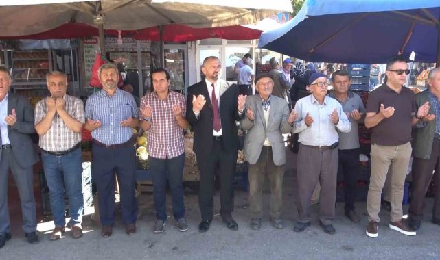 Bu pazar 700 yıldır her salı günü bereket duasıyla açılıyor