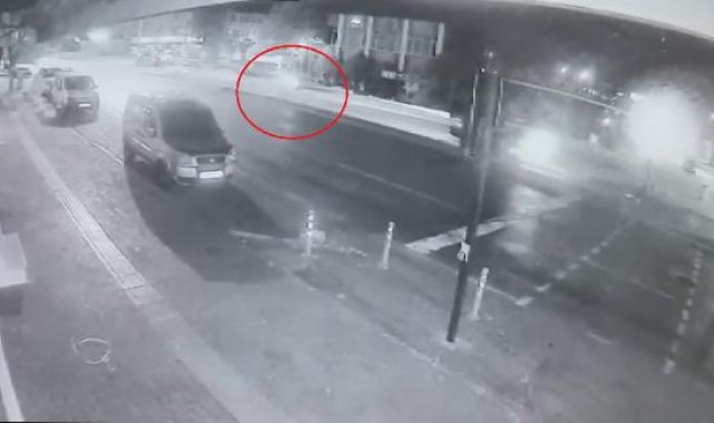 Bursa'da otomobiller çarpıştı; 2 yaralı