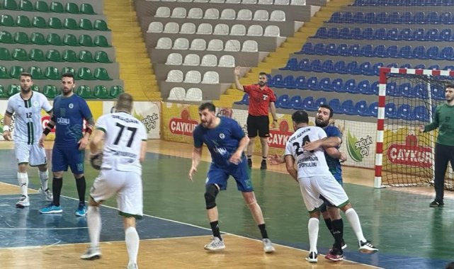 Büyükşehir Hentbol, Rize'yi mağlup ederek zirve takibini sürdürdü