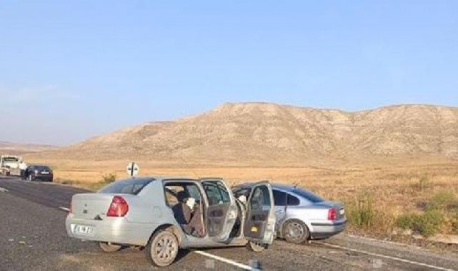 Çankırı'da otomobiller çarpıştı: 1 ölü, 7 yaralı