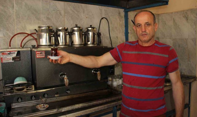 Çay ve su ile geçen çeyrek asır
