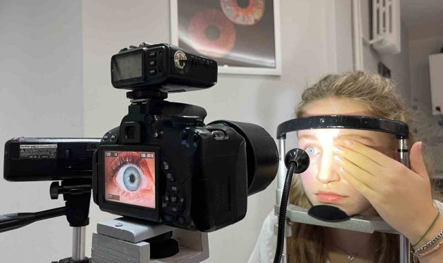 Çektiği fotoğraflarla insan gözüne farklı bir bakış açısı kazandırıyor