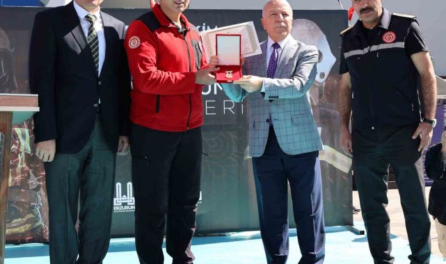 Cumhurbaşkanı Erdoğan'dan Erzurum İtfaiyesine Üstün Başarı Ödülü