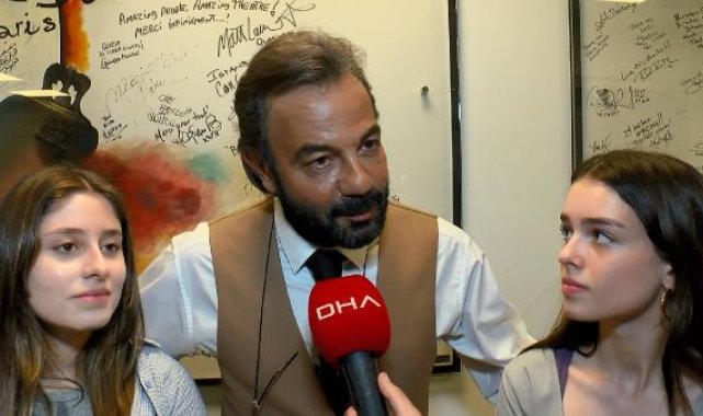 Cumhuriyetin kuruluş yolculuğunun anlatıldığı '1923' müzikali seyirciyle buluşmaya devam ediyor
