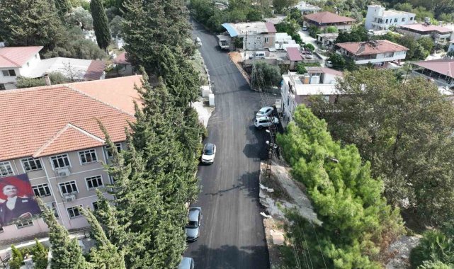 Defne'nin altyapısı tamamlanan yolları asfaltlanıyor