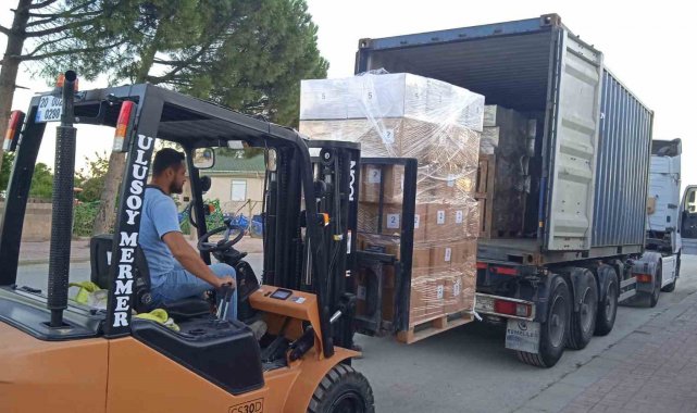Denizli'den 4 ton meyve cips Amerika'ya gönderildi