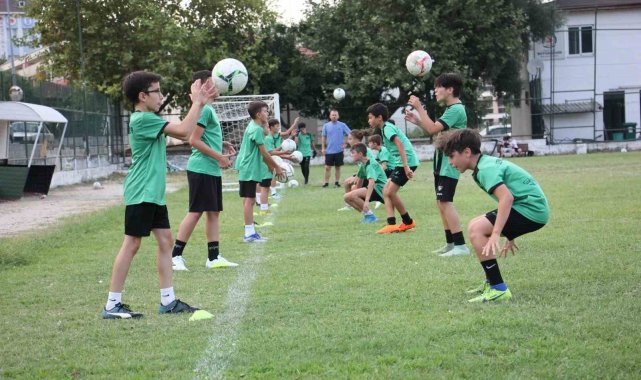 Denizlispor'un geleceği minikler, yeni sezona iddialı hazırlanıyor