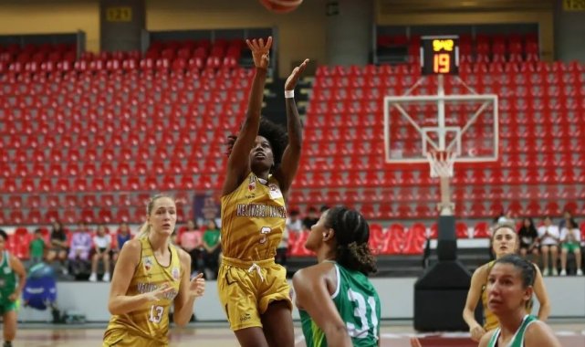 Erciyes Cup 1. Maç: Melikgazi Kayseri Basketbol: 65 - İzmit Belediyespor: 67