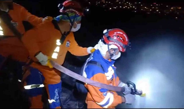 Erdek'te çıkan orman yangını 4 saatte söndürüldü