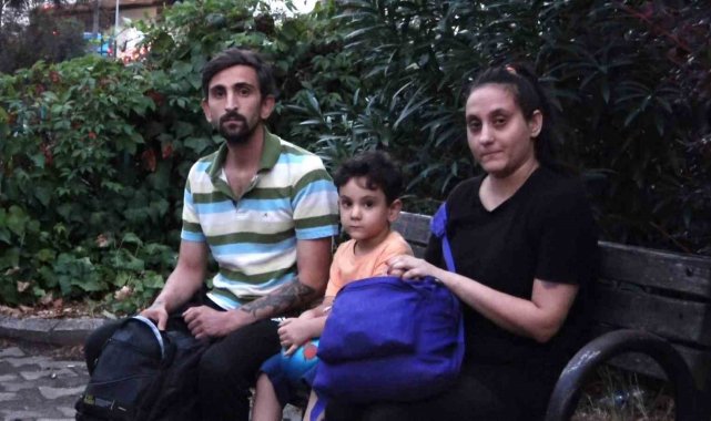 Ev sahibi tarafından evden çıkarıldı, hamile eşi ve çocuğu ile hastane bahçesinde kaldı