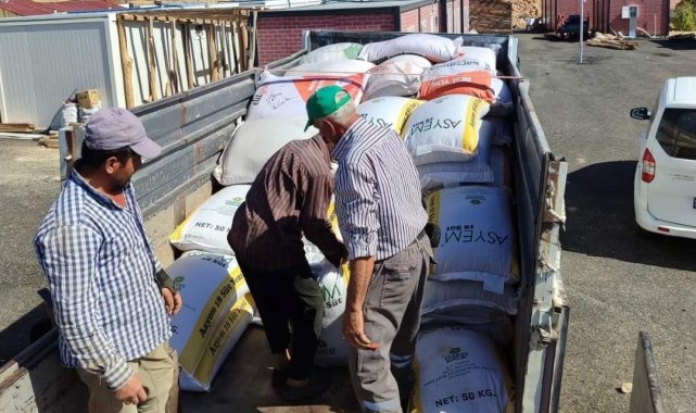 Gölbaşı'nda çiftçilere yem dağıtıldı