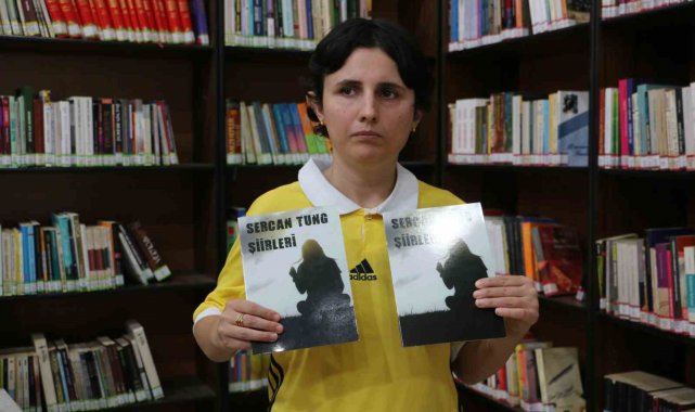 Görme engelli genç kadın duygularını dizelere döküyor
