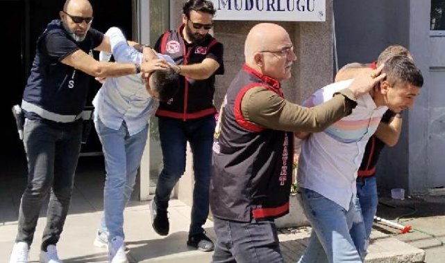 Husumetlilerin markette başlayıp hastane önünde süren silahlı kavgasında 2 tutuklama