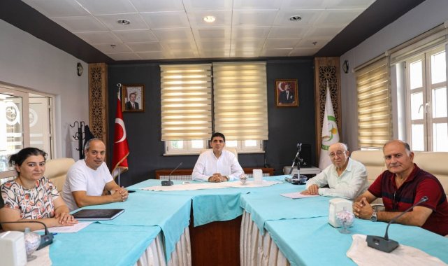 Iğdır Üniversitesini Geliştirme Vakfı toplantısı Rektör Alma başkanlığında yapıldı