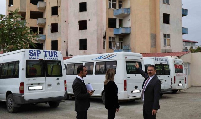 Iğdır'da metruk binalar yıkılıyor