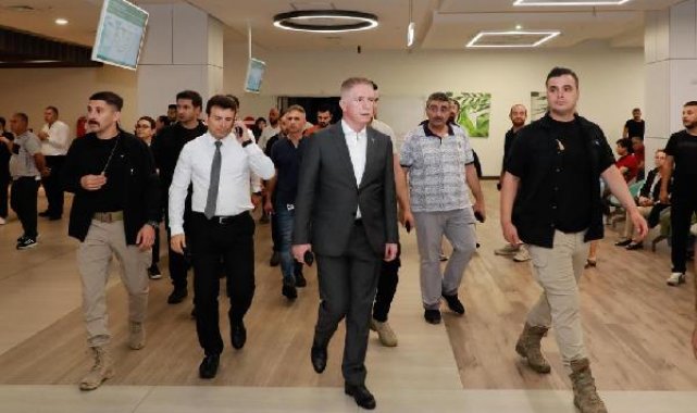 İstanbul Valisi Gül: Başakşehir ve Küçükçekmece'de 2 kişi hayatını kaybetti