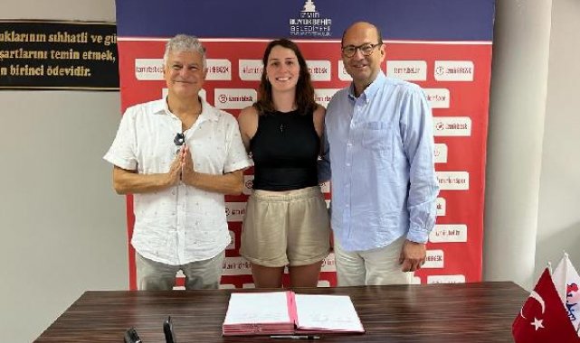 İzmir BŞB'ye su topunda Avustralyalı takviye