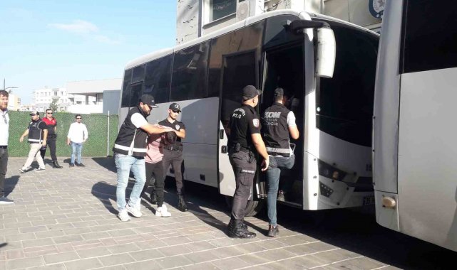 İzmir'de adliye önündeki çatışmayla ilgili 17 tutuklama