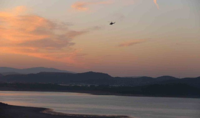 İzmir'de düşen helikopterdeki 3 kişiyi arama çalışmaları sürüyor