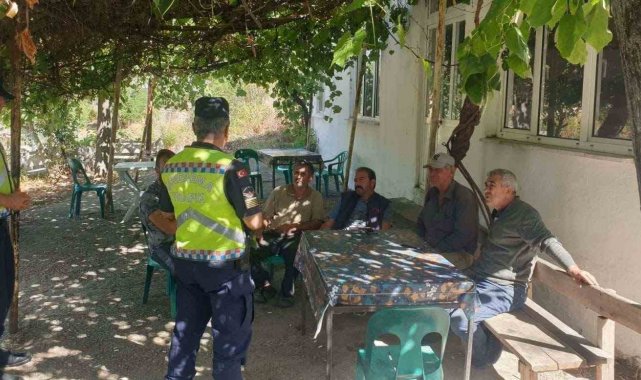 Jandarma ekiplerinden köylülere yönelik eğitim