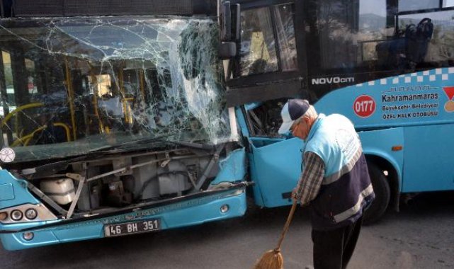 Kahramanmaraş'ta halk otobüsleri çarpıştı: 9 yaralı