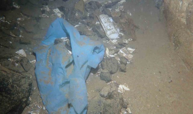 Keban Baraj Gölü'ndeki kirlilik su altı kamerası ile görüntülendi