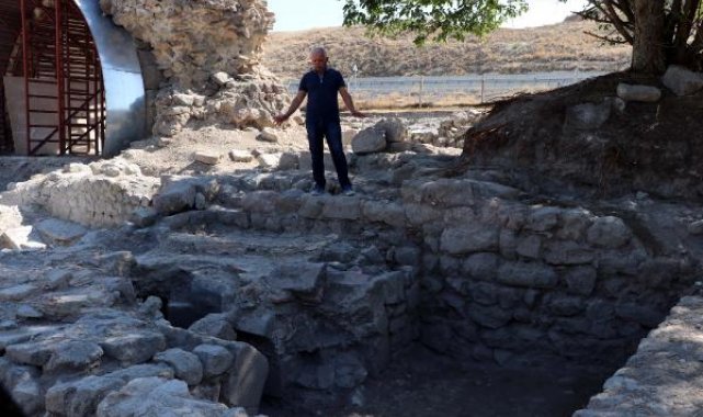 Keykubadiye Sarayı'ndaki kazılarda hamam ortaya çıkarıldı