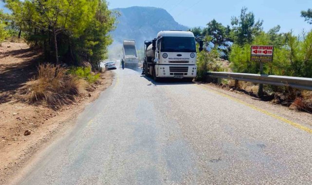 Kırsal mahallelerde yol çalışmaları devam ediyor