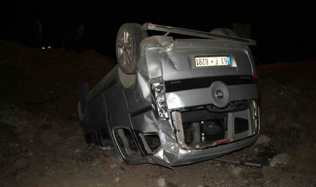 Kontrolden çıkan kamyonet köprüden uçtu: 2 yaralı