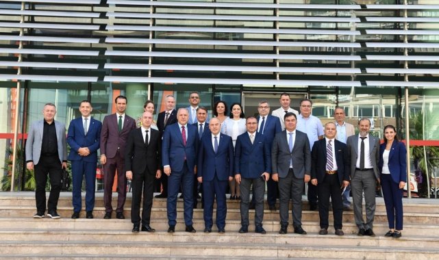 Kosova Cumhuriyeti Bölgesel Kalkınma Bakanı Damka ile Vali Coşkun bir araya geldi