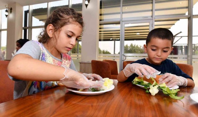 Lezzetli tarifler yapmak için bu kez çocuklar kollarını sıvadı