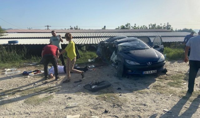 Maden kamyonu ile otomobil çarpıştı: 1'i ağır 3 yaralı