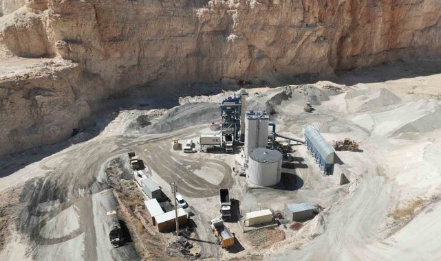 Mardin'de asfalt plenti 150 bin ton sıcak asfalt üretti