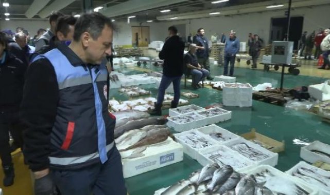Marmara Denizi'nde balık denetimi