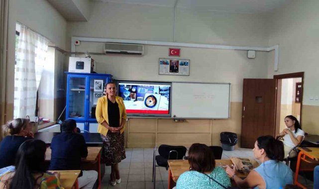 Marmaris'te 2 bin 575 öğrenci uyum haftası ile okula başladı