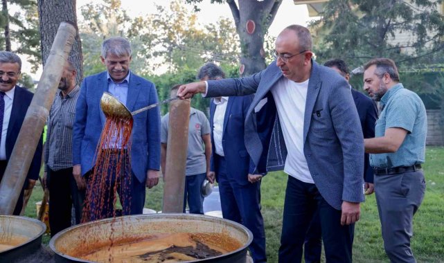 Meram Bağı'nda ikinci kez pekmez kaynatma etkinliği düzenlendi