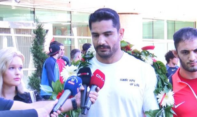 Milli güreşçi Taha Akgül'den 2024 Paris Olimpiyatları'nda altın madalya sözü