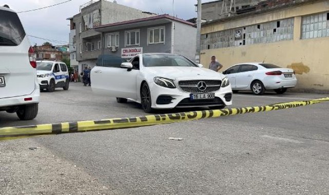 Motosikletten otomobile ateş açıldı; sürücü ağır yaralı