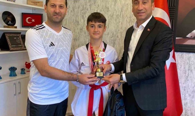 Mustafa Can'a milli davet
