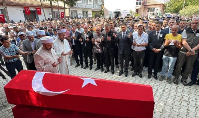 Orman yangınında ölen orman şefine eşi ve kızından gözyaşlarıyla veda