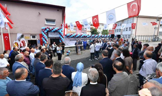 Ortahisar'da 'Murat Yüksel Kütüphanesi' hizmete açıldı